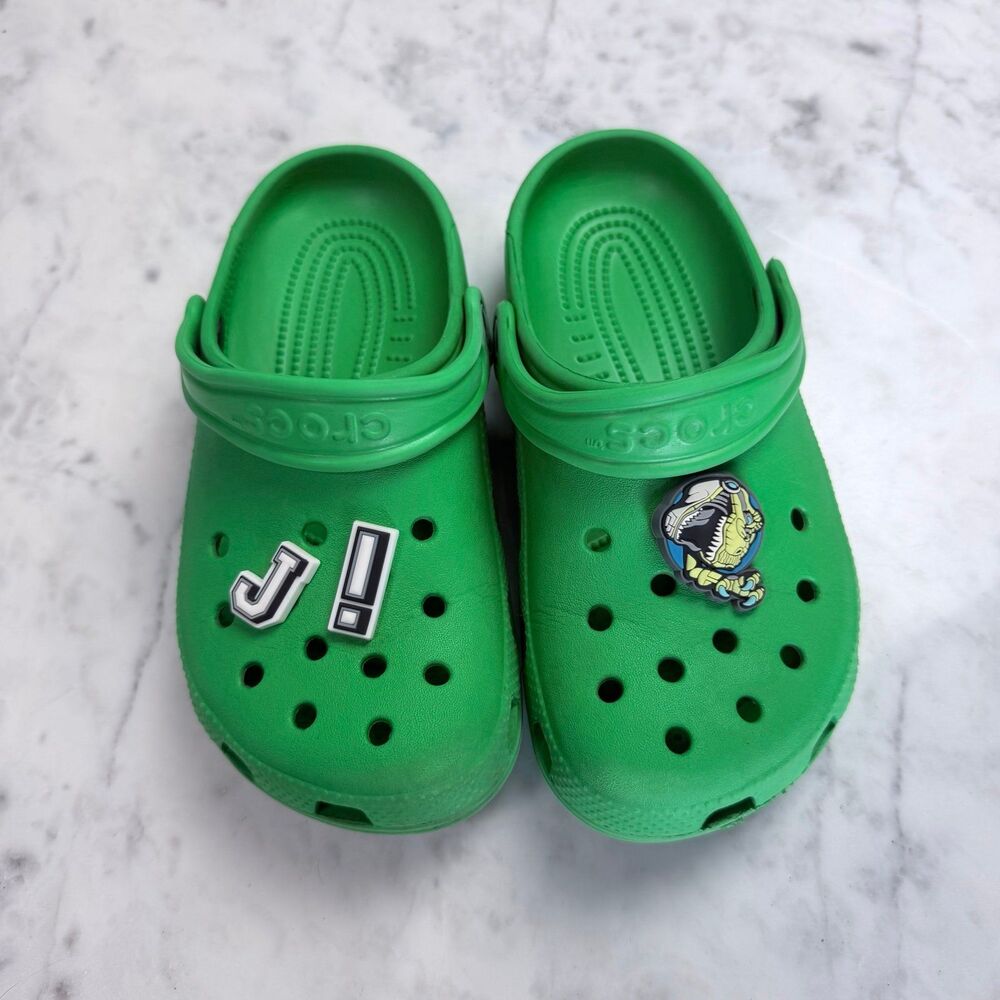 Crocs Classic Clog Unisex Kids Green Rubber Shoes Slip On 2/4